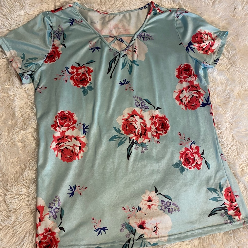 Blue, floral, summer top. Lg
